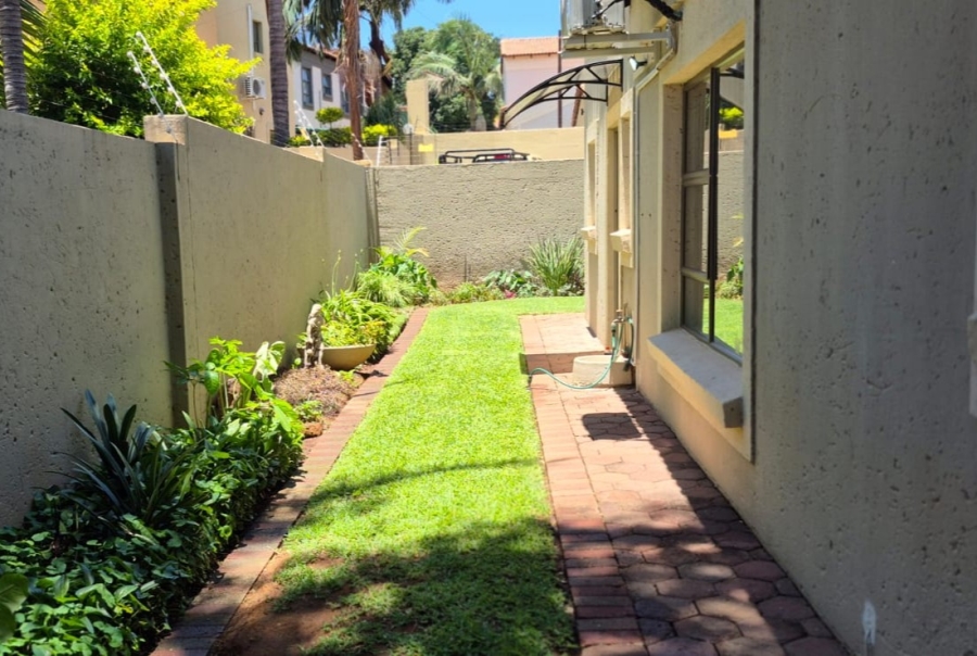 To Let 3 Bedroom Property for Rent in Safari Gardens North West